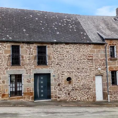 Maison Charmante A Sougeal Avec Superbe Jardin Eksteriør bilde